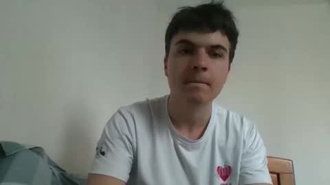 Snapshot of mrpine504 chatting on 04/05/26, 02:09 mrpine504 online show from 04/05/26, 02:09