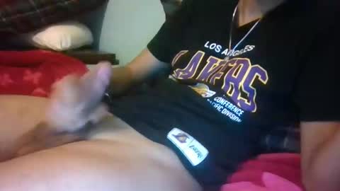 Snapshot of mrpussylicking17 chatting on 12/20/25, 06:53 mrpussylicking17 online show from 12/20/25, 06:53