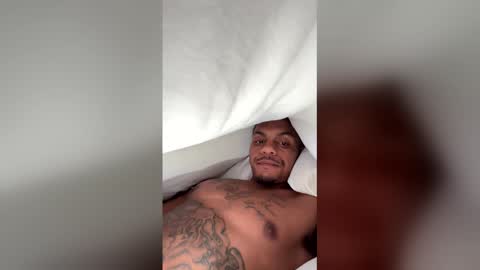 Snapshot of mrreborn999 chatting on 04/10/26, 07:57 mrreborn999 online show from 04/10/26, 07:57