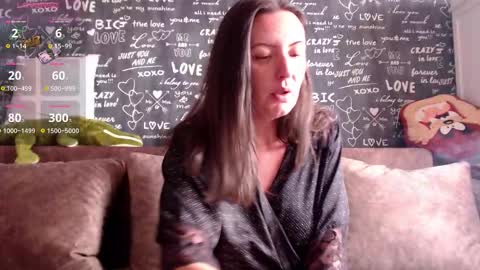 Snapshot of mrs__le chatting on 03/22/26, 09:34 Lara online show from 03/22/26, 09:34