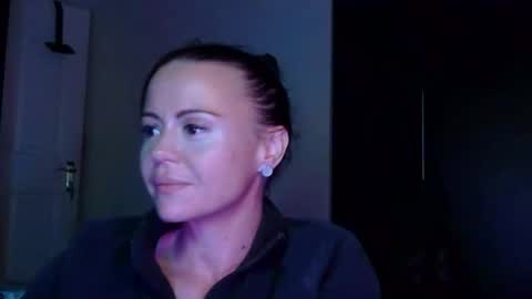 Snapshot of mrs_bunny_swing chatting on 04/15/26, 05:42 mrs_bunny_swing online show from 04/15/26, 05:42