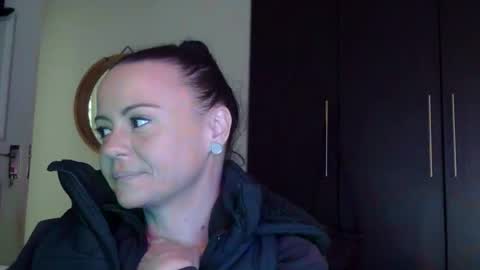 Snapshot of mrs_bunny_swing chatting on 04/27/26, 02:26 mrs_bunny_swing online show from 04/27/26, 02:26