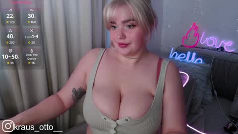 Snapshot of mrs_kitty69 chatting on 03/28/26, 10:04 mrs kitty69 online show from 03/28/26, 10:04