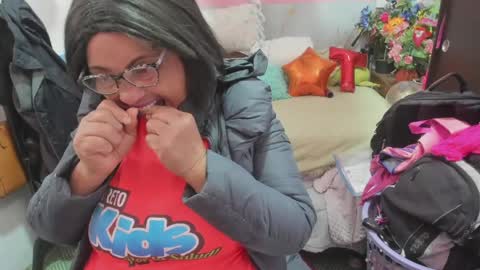 mrs_mommy online show from 05/04/26, 07:10