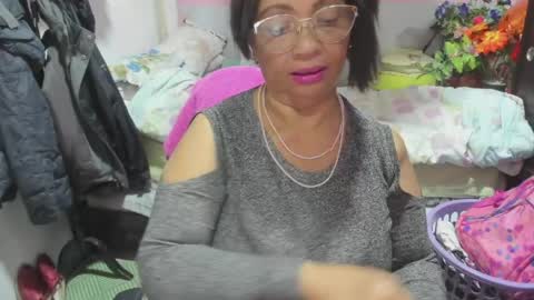 mrs_mommy online show from 05/12/26, 12:41