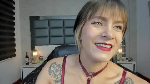 Snapshot of mrs_regina_clk chatting on 06/26/26, 04:17 Regina online show from 06/26/26, 04:17