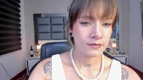 Snapshot of mrs_regina_clk chatting on 07/07/26, 03:20 Regina online show from 07/07/26, 03:20
