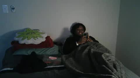 Snapshot of mrsblacknmrwhite chatting on 01/19/25, 05:48 mrsblacknmrwhite online show from 01/19/25, 05:48