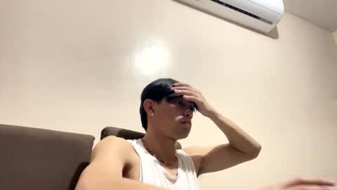 Snapshot of mrshawn95 chatting on 11/23/25, 07:24 shawn online show from 11/23/25, 07:24