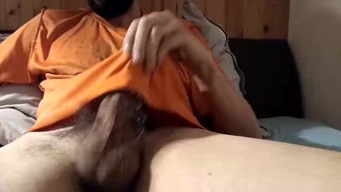 Snapshot of mrsilo77777 chatting on 12/17/25, 01:06 mrsilo77777 online show from 12/17/25, 01:06