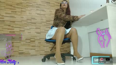 Tell me Katty  online show from 11/22/25, 11:42