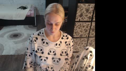 Sasha online show from 04/14/26, 06:36