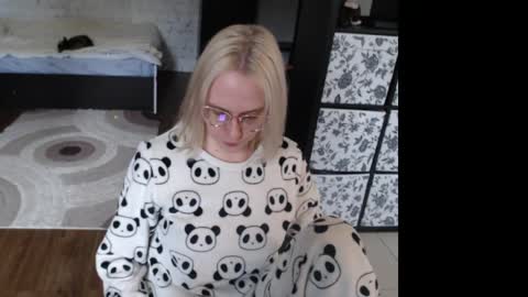 Sasha online show from 04/26/26, 08:23