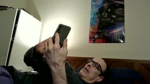 Snapshot of mrsporty344 chatting on 04/04/26, 03:38 mrsporty344 online show from 04/04/26, 03:38