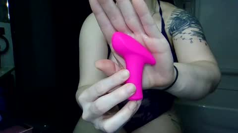 Mrstxoxo4594 online show from 05/05/26, 06:54