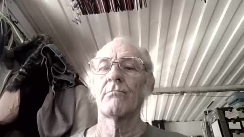 Snapshot of mrsubman chatting on 03/22/26, 09:51 Chuck online show from 03/22/26, 09:51