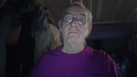 Snapshot of mrsubman chatting on 04/16/26, 07:53 Chuck online show from 04/16/26, 07:53