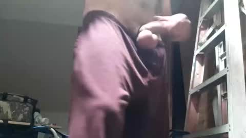 Snapshot of mrthickness80 chatting on 12/14/25, 04:07 mrthickness80 online show from 12/14/25, 04:07