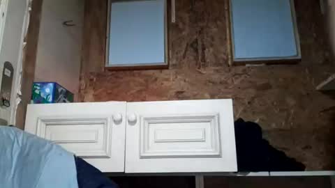 Snapshot of mrthickness80 chatting on 12/21/25, 07:37 mrthickness80 online show from 12/21/25, 07:37