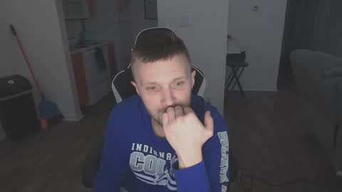 Snapshot of mrwonderboy03 chatting on 02/10/26, 03:32 mrwonderboy03 online show from 02/10/26, 03:32