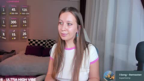 Snapshot of ms_allison chatting on 02/06/25, 03:20 Allison online show from 02/06/25, 03:20