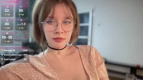Snapshot of ms_christiana chatting on 10/21/25, 02:12 ms_christiana online show from 10/21/25, 02:12
