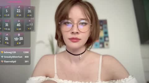 Snapshot of ms_christiana chatting on 10/23/25, 09:30 ms_christiana online show from 10/23/25, 09:30