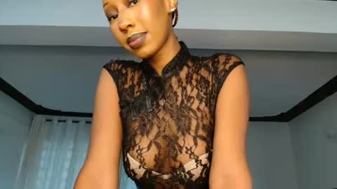 ms_crystal online show from 11/07/25, 08:14