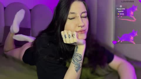 Dita online show from 06/21/26, 08:44