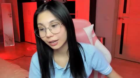 ms_emily_ online show from 01/31/26, 09:57