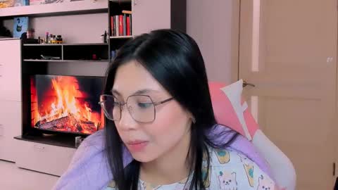 ms_emily_ online show from 04/29/26, 10:19
