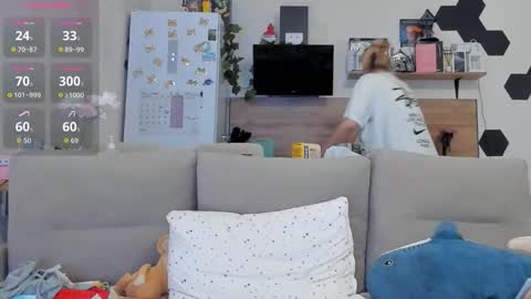 Ms ForYOU online show from 12/01/25, 03:11