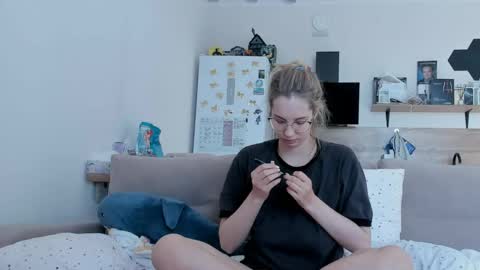 Snapshot of ms_foryou chatting on 05/18/26, 02:29 Ms ForYOU online show from 05/18/26, 02:29