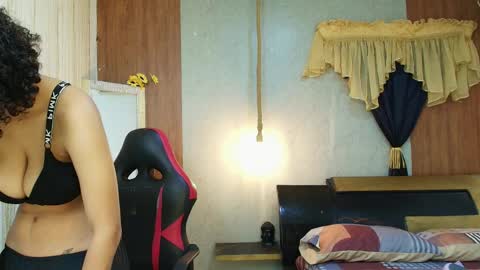 Snapshot of ms_leydi chatting on 03/28/26, 01:49 ms_leydi online show from 03/28/26, 01:49