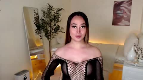 Evon online show from 05/17/26, 01:18