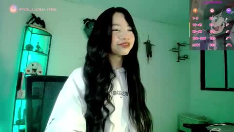 Snapshot of ms_lissa chatting on 10/18/25, 11:49 MISS LISSA online show from 10/18/25, 11:49