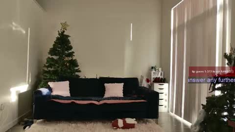 Snapshot of ms_mochii chatting on 01/15/26, 03:27 R o r i SnapChat heyroriv2 wednesday - sunday Noon oclock mountain - 5pm mountain online show from 01/15/26, 03:27