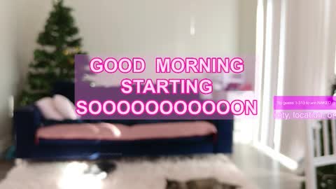 Snapshot of ms_mochii chatting on 02/14/26, 04:15 R o r i SnapChat heyroriv2 wednesday - sunday Noon oclock mountain - 5pm mountain online show from 02/14/26, 04:15