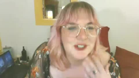 Snapshot of ms_rosiecozy chatting on 06/29/26, 04:41 Rose online show from 06/29/26, 04:41