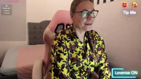 Snapshot of ms_samanta chatting on 03/20/26, 11:04 ms_samanta online show from 03/20/26, 11:04