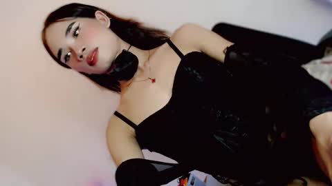 mscherry_ online show from 04/24/26, 05:04