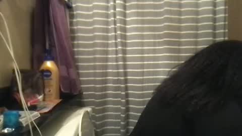 Chocolate  Candy   Stick online show from 12/26/24, 12:03