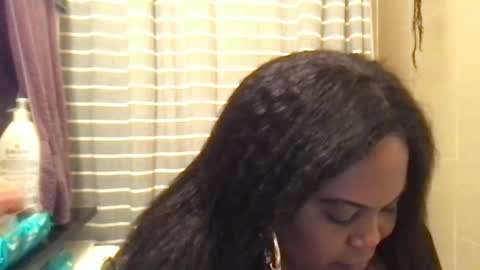 Chocolate  Candy   Stick online show from 01/21/25, 11:02