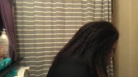 Chocolate  Candy   Stick online show from 01/22/25, 02:04