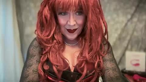 Snapshot of mskarentoy chatting on 09/17/25, 10:22 mskarentoy online show from 09/17/25, 10:22