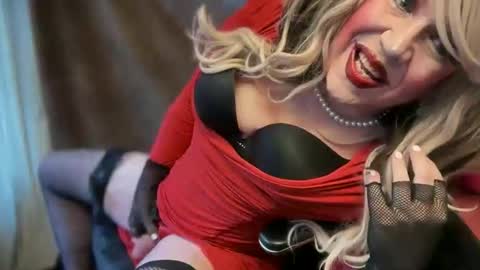 Snapshot of mskarentoy chatting on 01/17/26, 08:45 mskarentoy online show from 01/17/26, 08:45