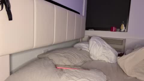 Snapshot of mskitty000 chatting on 02/16/26, 07:04 mskitty000 online show from 02/16/26, 07:04