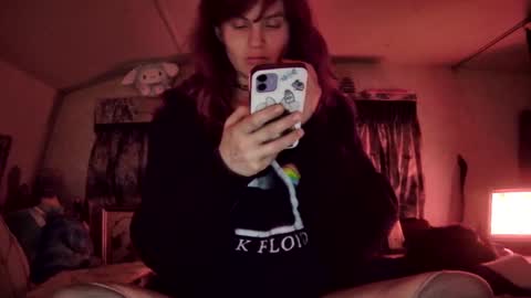 Snapshot of msmallow chatting on 12/04/24, 05:49 Mallow online show from 12/04/24, 05:49