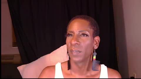 Merlin Mystique online show from 11/12/25, 08:15