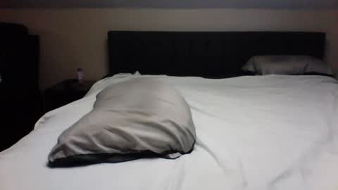 msmith810 online show from 02/09/25, 06:01